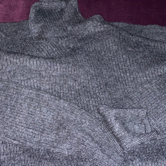 Lovers + Friends Helena Oversized Sweater - Picture 4 of 5